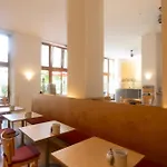 26 Hotel 3*